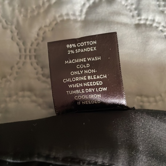 Set of 2 Navy and Black Ann Taylor Factory Petite Capri Pants - Picture 7 of 7